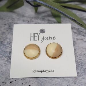Hey June Cream & Tan Colorblocked 1/2" Circle Stud Earrings